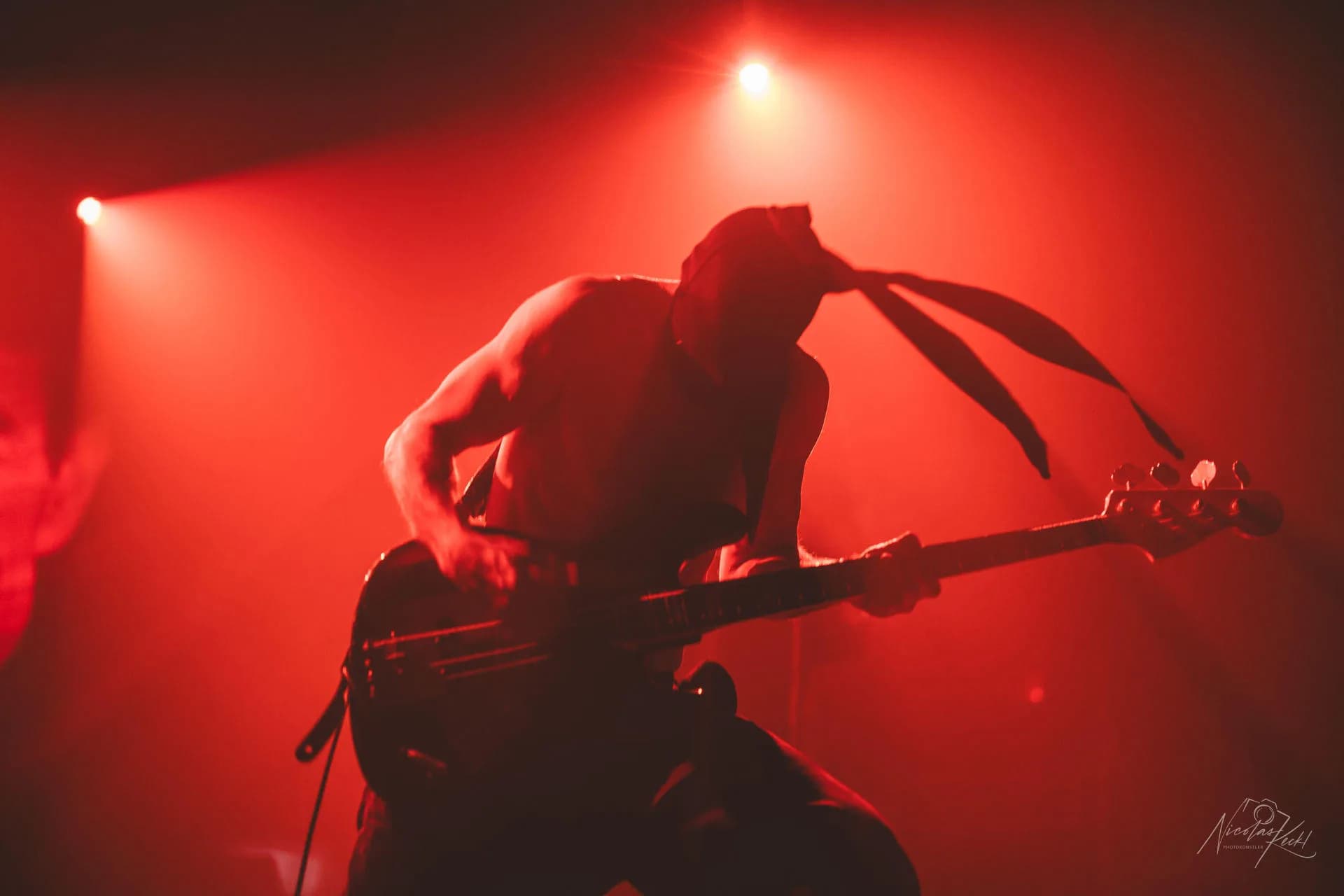 Dj Tent Crowd Dancing Neon