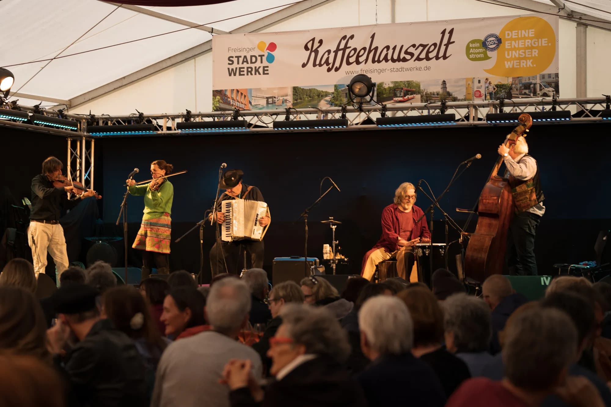Folk Band Kaffeehauszelt 2023