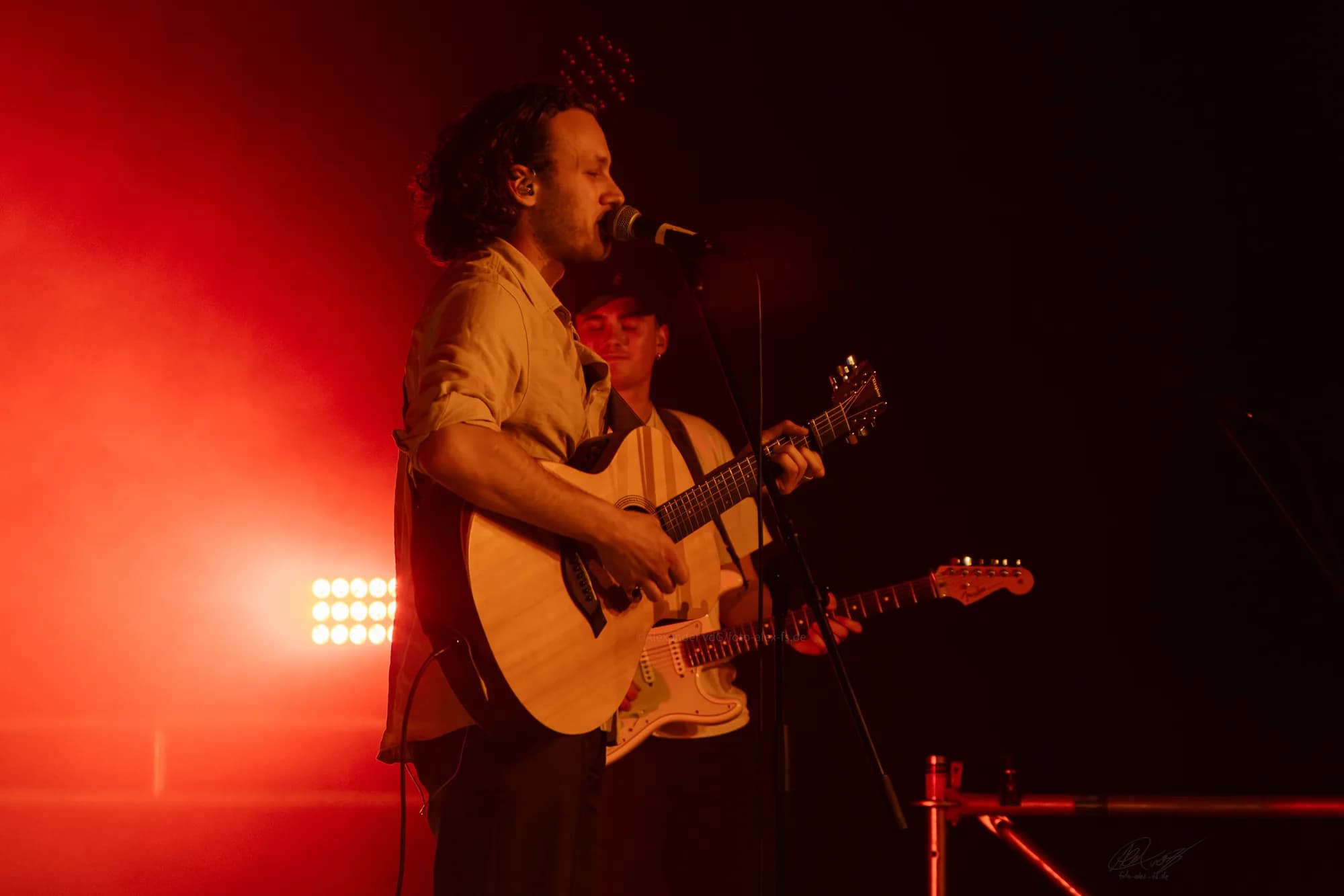 Solo Guitar Acoustic Red